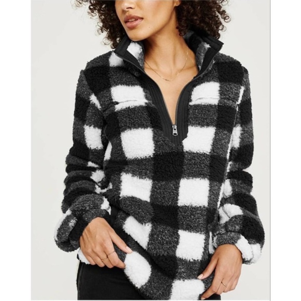 Abercrombie the essential a&f sherpa fleece black and white check XS
